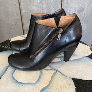 Miz Mooz Foster Pump Black Leather Bootie Size 10